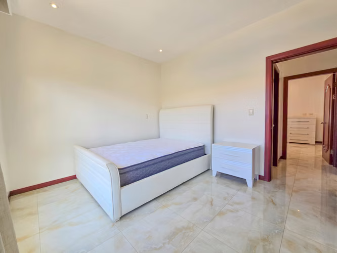 APARTAMENTO AMUEBLADO DE 3 HABIT. CON TERRAZA EN SAN RAFAEL ESCAZU - Imagen 13