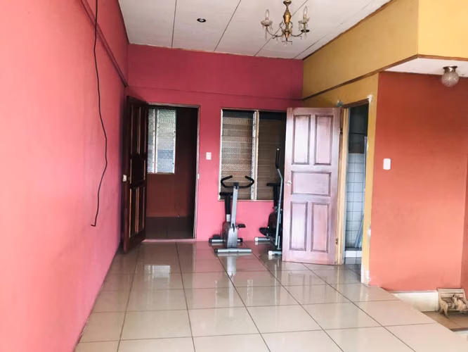 Venta de Propiedad Esquinera con 2 Apartamentos y Local Comercial – San Sebastián, cerca de Walmart - Imagen 16