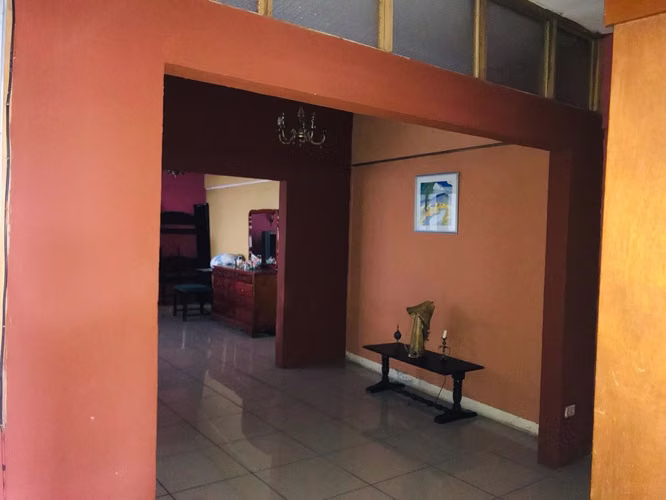 Venta de Propiedad Esquinera con 2 Apartamentos y Local Comercial – San Sebastián, cerca de Walmart - Imagen 15
