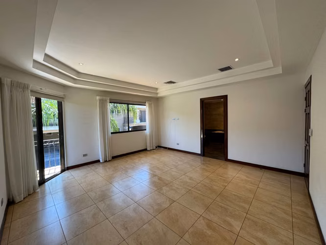 Venta de casa en condominio en Santa Ana - Imagen 17