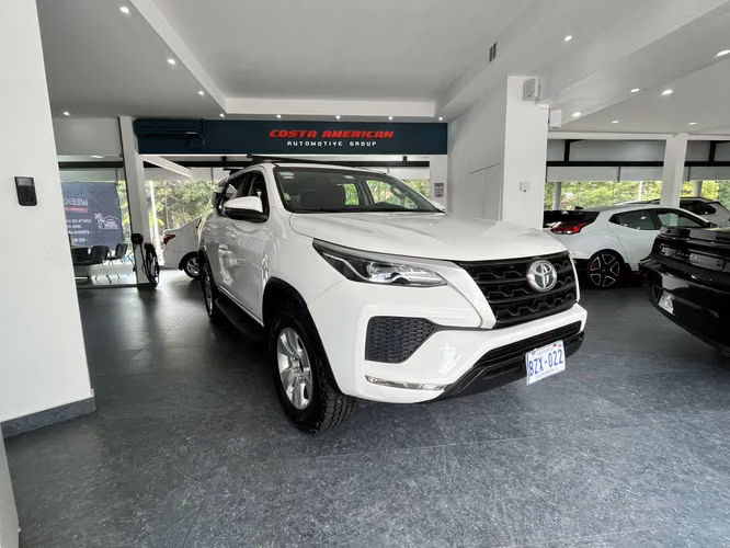 2024 Toyota Fortuner