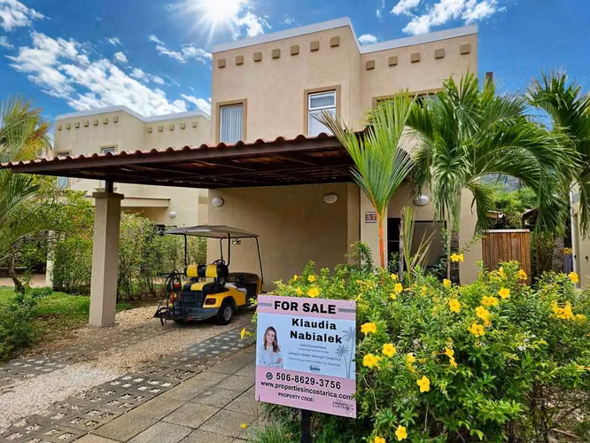 Casa Sol en Los Delfines Golf & Country Club