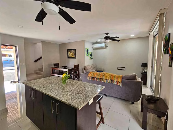 Casa Sol en Los Delfines Golf & Country Club