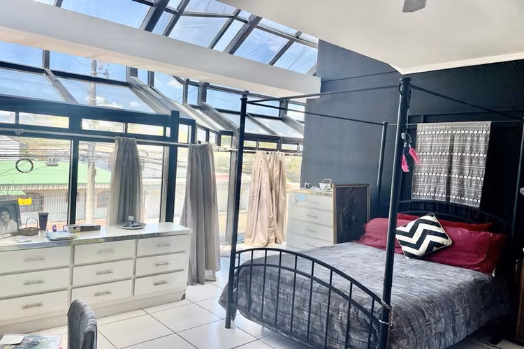 Se Vende casa en Barrio La Granja, Montes de Oca - Imagen 13