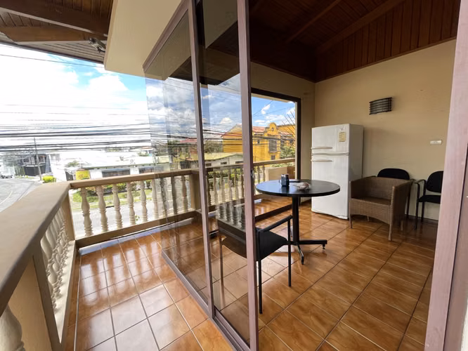 VENTA DE CASA ESQUINERA, CON USO DE SUELO MIXTO, ROHRMOSER - Imagen 10