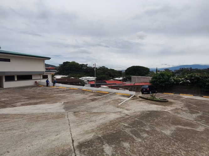 Se alquila apartamento de 1 habitación en Bello Horizonte de Escazú.