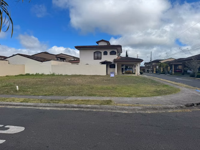 Venta de lote en Condominio Albacete, Cartago JMA