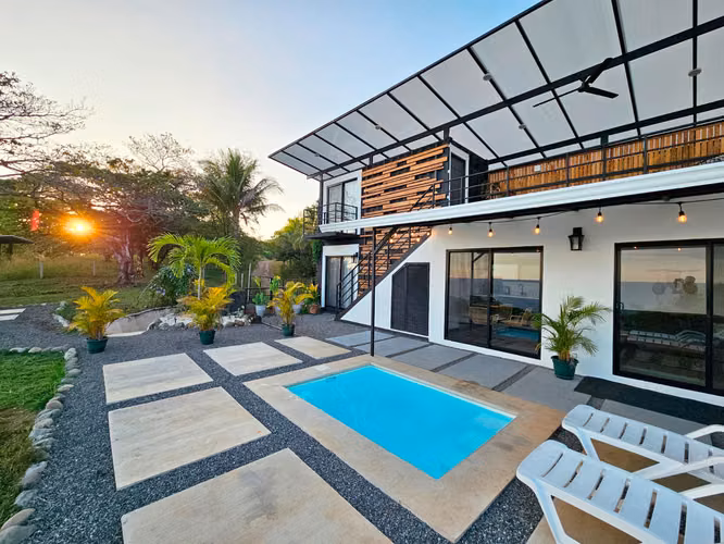 Oceano Azul | Moderna Casa Modular con Vista al Océano | Lista para Habitar