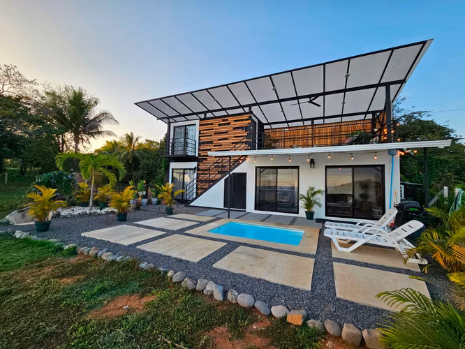 Oceano Azul | Moderna Casa Modular con Vista al Océano | Lista para Habitar