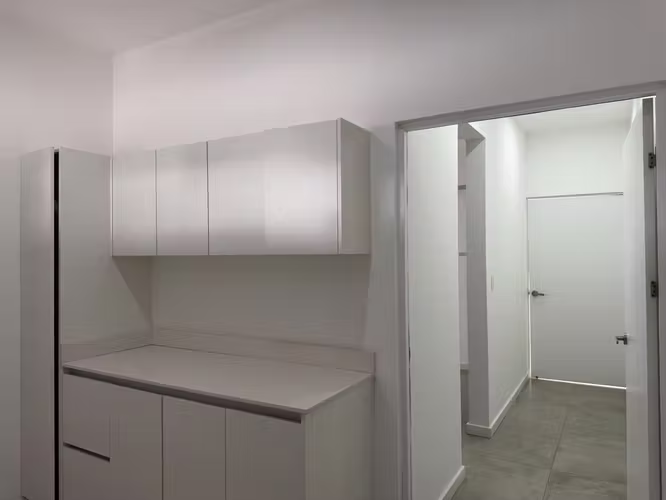 Bella casa de un piso con piscina - Imagen 9