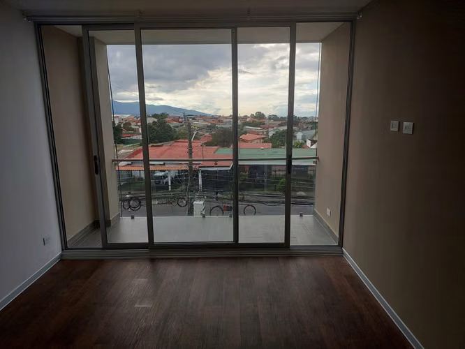 Alquiler amplio apartamento en San Pedro, en moderno condominio - Imagen 5