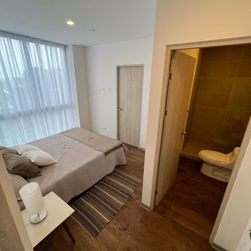 Alquiler amplio apartamento en San Pedro, en moderno condominio - Imagen 3