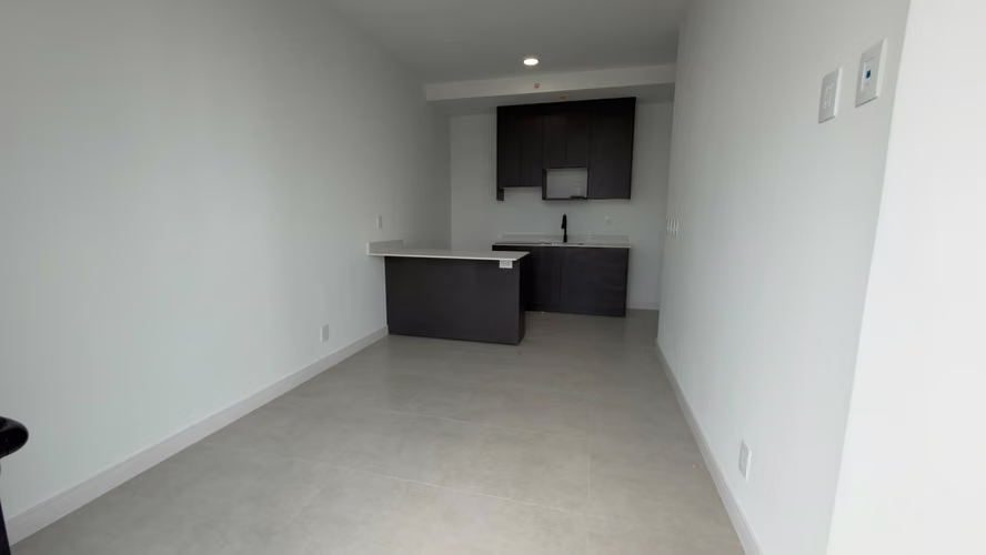 Apartamento en alquiler en Torre-Sky Garden -Nunciatura