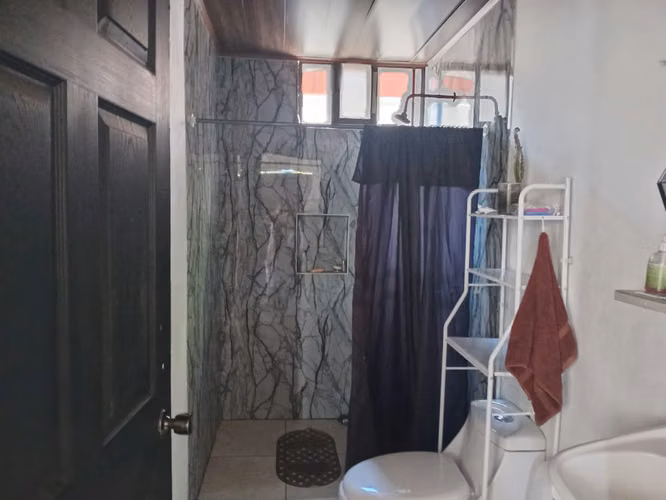 HERMOSA CASA VACACIONAL CON EXCELENTE UBICACIÓN EN GUANACASTE