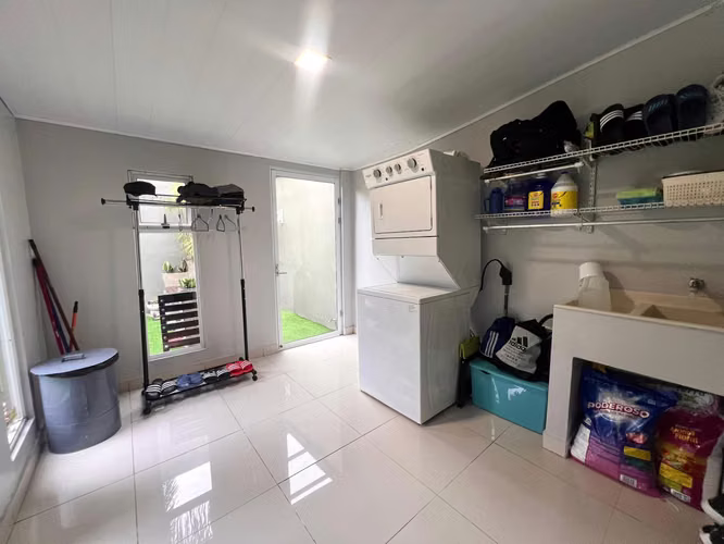 Se vende casa en El Guarco, Cartago, Condominio.