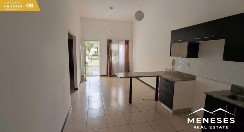 Casa en Alquiler Concasa Terrazas del Oeste | 2 Habitaciones | Patio. - Imagen 2
