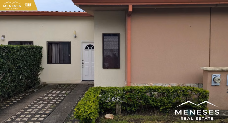 Casa en Alquiler Concasa Terrazas del Oeste | 2 Habitaciones | Patio | 450.000