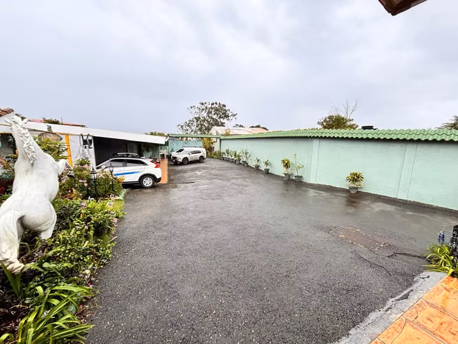 SE VENDE PROPIEDAD EN SAN ISIDRO HEREDIA ESH