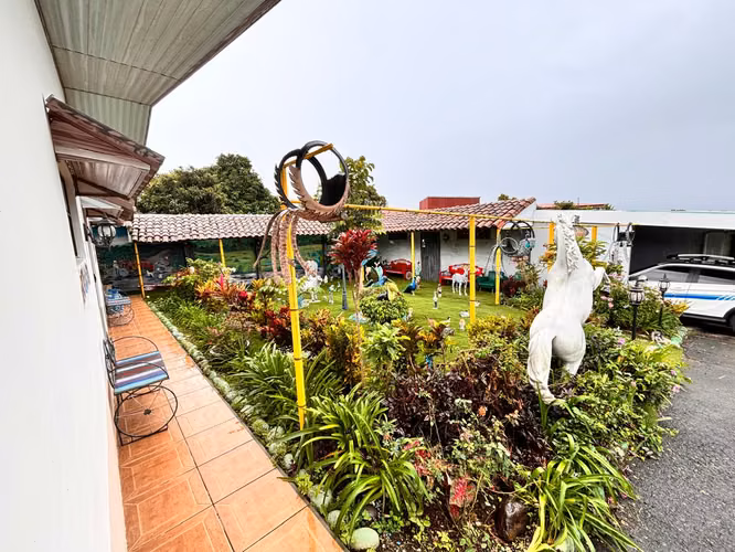 SE VENDE PROPIEDAD EN SAN ISIDRO HEREDIA ESH