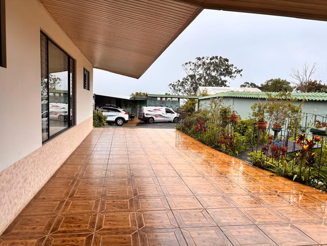 SE VENDE PROPIEDAD EN SAN ISIDRO HEREDIA ESH