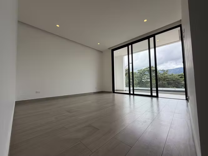 Exclusiva residencia con vista privilegiada en Pozos, Santa Ana