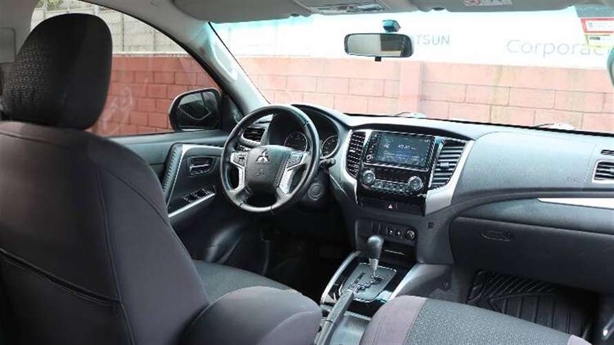 MITSUBISHI MONTERO 2022 AUTOMÁTICA DIESEL GRIS