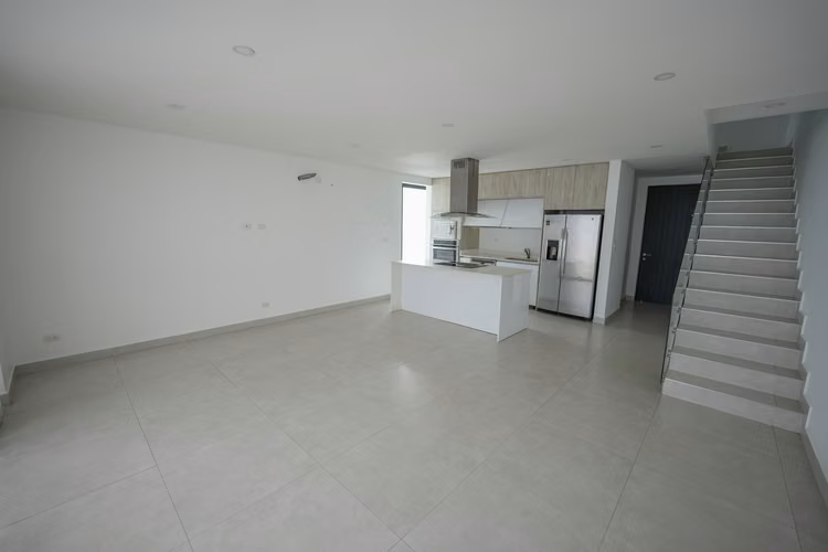 Santa Ana Boulevard | 220 m² | 3 habitaciones | Jardín y terraza - Imagen 14