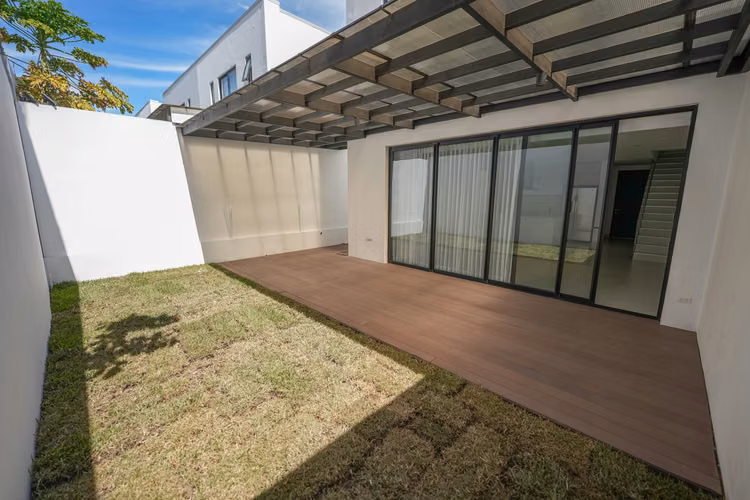 Santa Ana Boulevard | 220 m² | 3 habitaciones | Jardín y terraza - Imagen 16