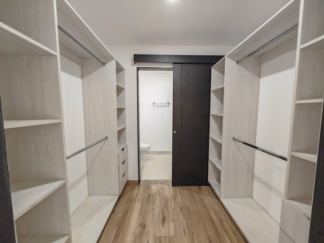 VENTA DE APARTAMENTO MODERNO EN ROHRMOSER
