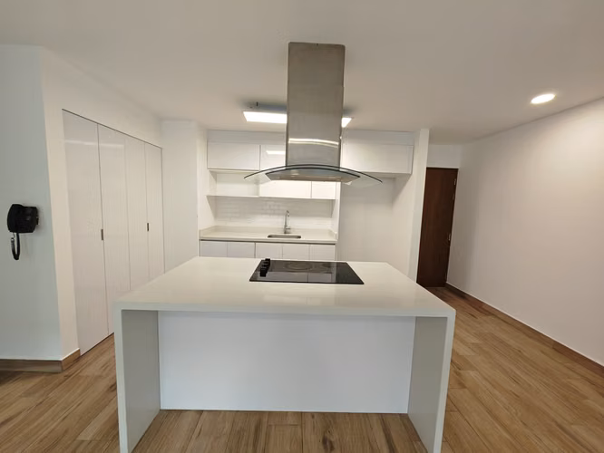 VENTA DE APARTAMENTO MODERNO EN ROHRMOSER