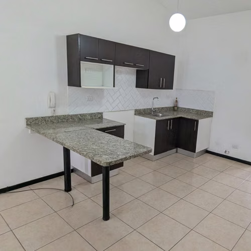 Casa en condominio en Terrazas del Oeste, 2 dormitorios, San Rafael de Alajuela.