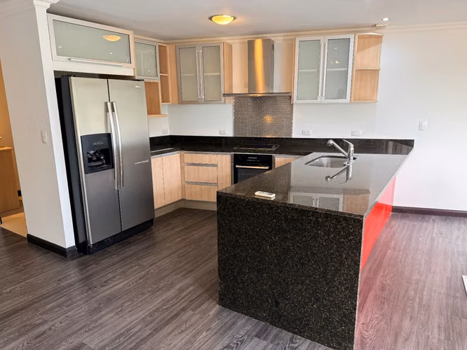 Apartamento en alquiler en Avalon Country Rio Oro, Santa Ana. Sin muebles. - Imagen 4