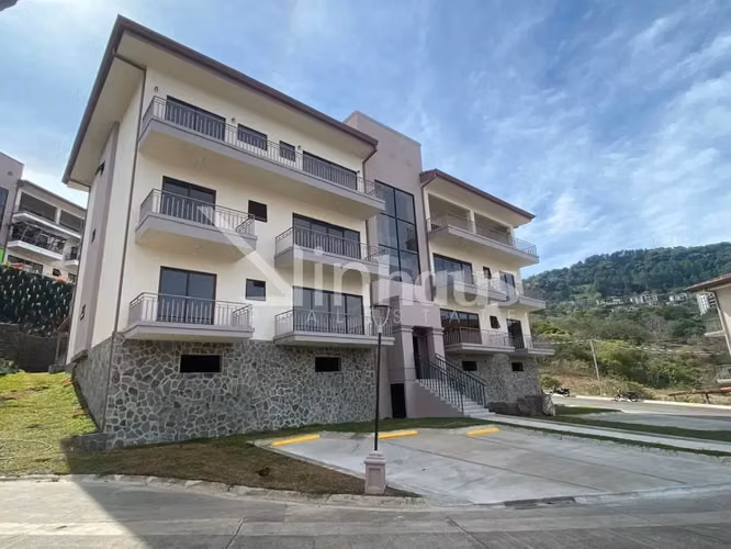 Alquiler de apartamento en Alto de Las Palomas Santa Ana - Imagen 8