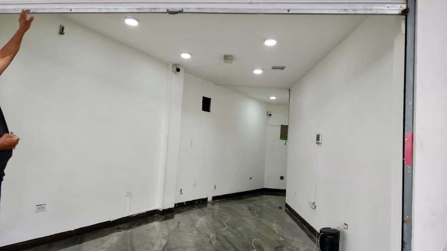 LOCAL COMERCIAL EN DESAMPARADOS – UBICACIÓN ESTRATÉGICA SOBRE AV. PRINCIPAL EN PRIMER PISO - Imagen 3