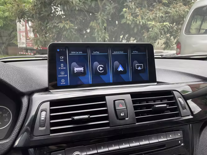 BMW 320i F30 2014 | CarPlay + Android Auto + Cámara de Reversa + Sport+ Programado | Rines 19” Staggered