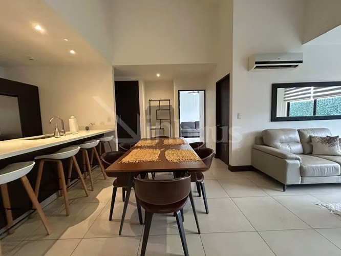 Sale of beautiful apartment in Montesol. Rental