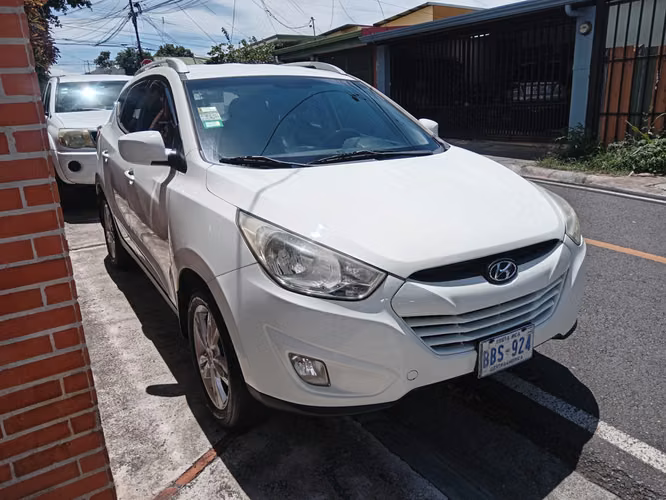 HYUNDAI TUCSON GLS