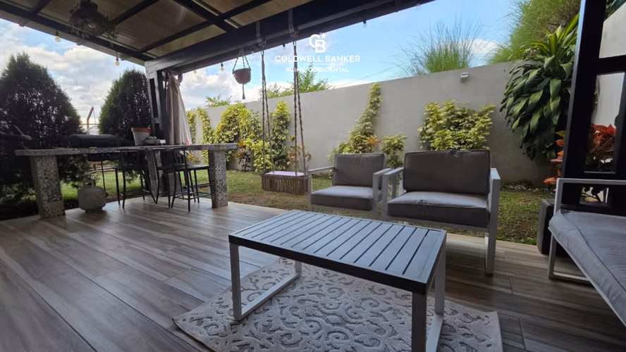 Casa en Venta en Grecia, Alajuela | Condominio | 3 Habitaciones | Vista Panorámica