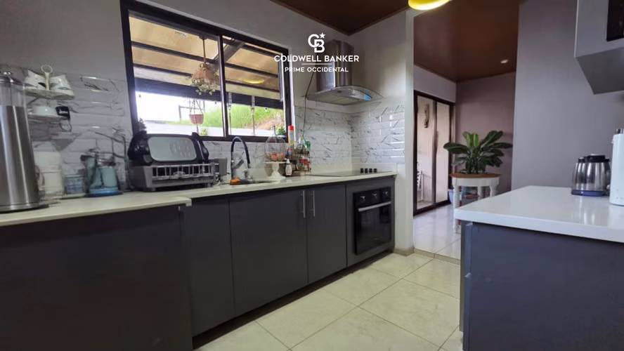 Casa en Venta en Grecia, Alajuela | Condominio | 3 Habitaciones | Vista Panorámica