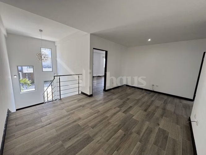 Venta de casa en condominio en Lusso, Santa Ana. - Imagen 15