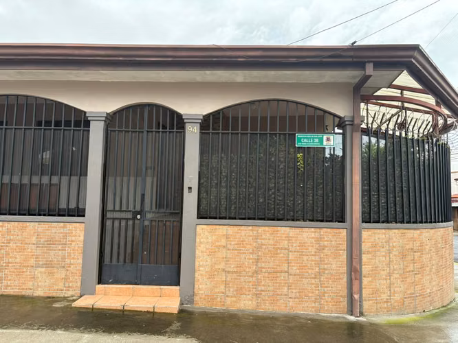 Casa Esquinera en Belgrano | Ideal para Vivienda, Consultorio, Oficina o Negocio - Imagen 18
