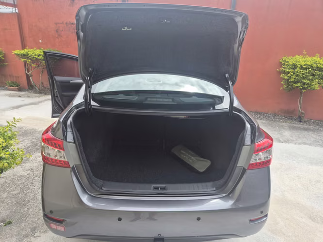 Nissan sentra en excelente estado