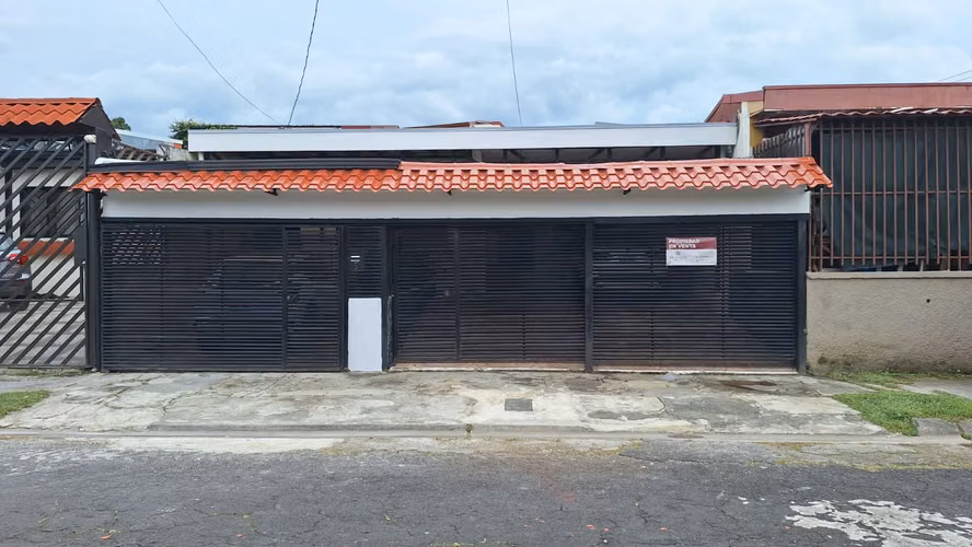 Casa + Apartamento en un Mismo Terreno | Viva y Genere Ingresos