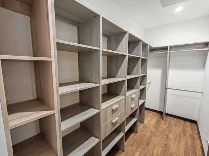 Se vende hermosa casa en Bello Horizonte de Escazú. Casas separadas. - Imagen 12