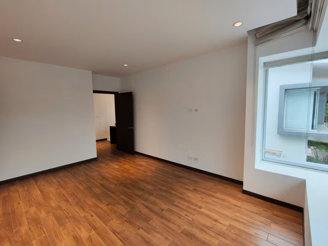 Se vende hermosa casa en Bello Horizonte de Escazú. Casas separadas. - Imagen 11