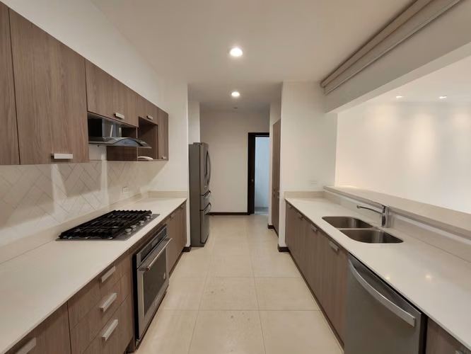 Se vende hermosa casa en Bello Horizonte de Escazú. Casas separadas. - Imagen 2