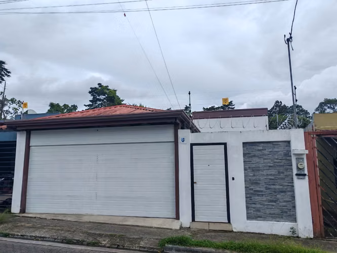 Venta de Bonita Casa Dulce Nombre Cartago
