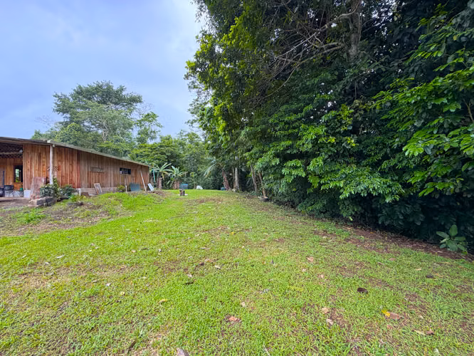 Terreno con Cabaña en Venta en La Fortuna | 14,300 m² | Vista al Volcán Arenal