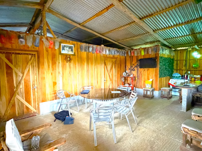 Terreno con Cabaña en Venta en La Fortuna | 14,300 m² | Vista al Volcán Arenal