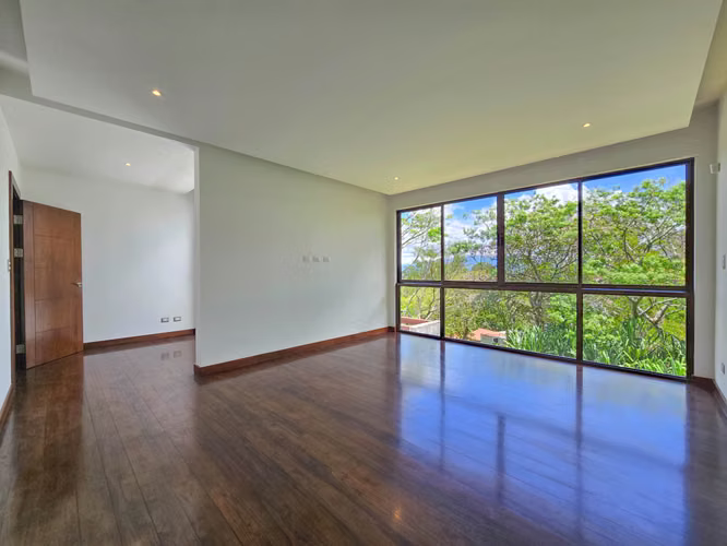 Lujosa Casa Contemporánea en Residencial Montaña del Sol / Santa Ana / 420 m² / Lote 1.577 m² - Imagen 5
